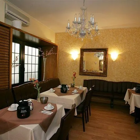 Отель An Der Oper Дюссельдорф
