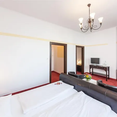 An Der Oper Hotel 3*