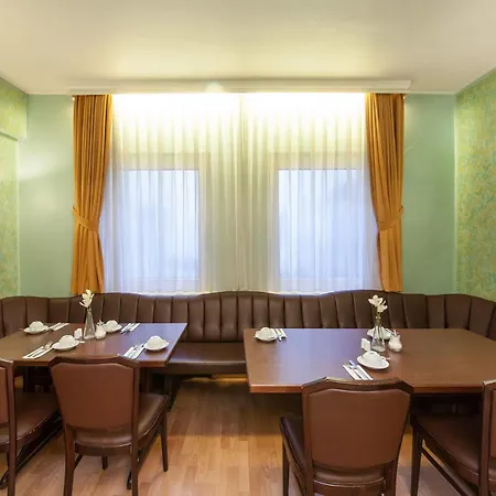 Hotel An Der Oper 3*